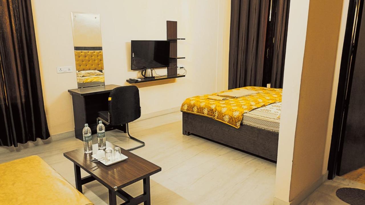 Apartamento Mi Casa Sector 47 Gurgaon Exterior foto