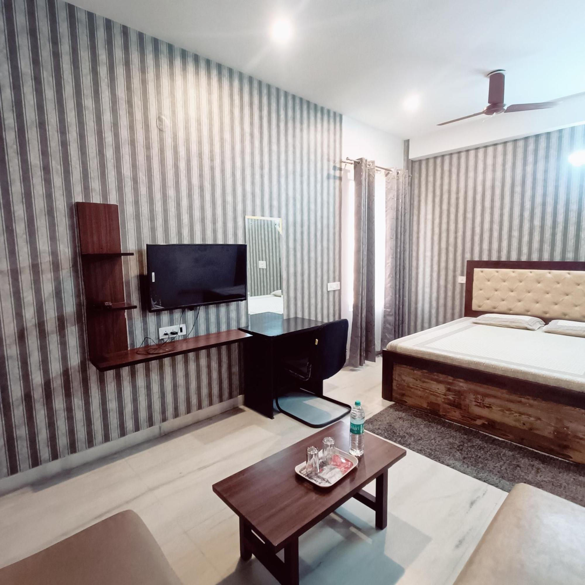 Apartamento Mi Casa Sector 47 Gurgaon Exterior foto